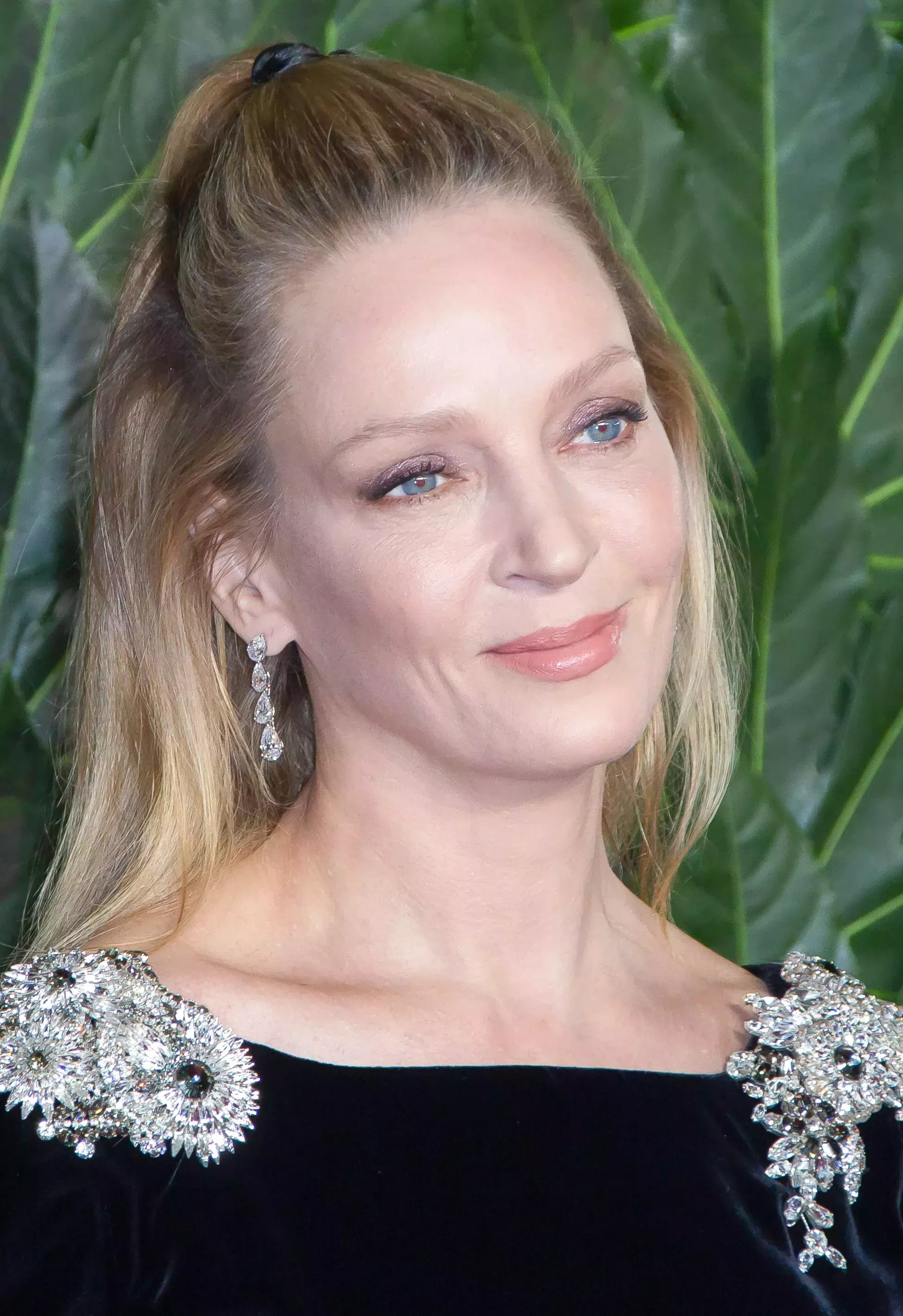 Uma Thurman’s High Half Up