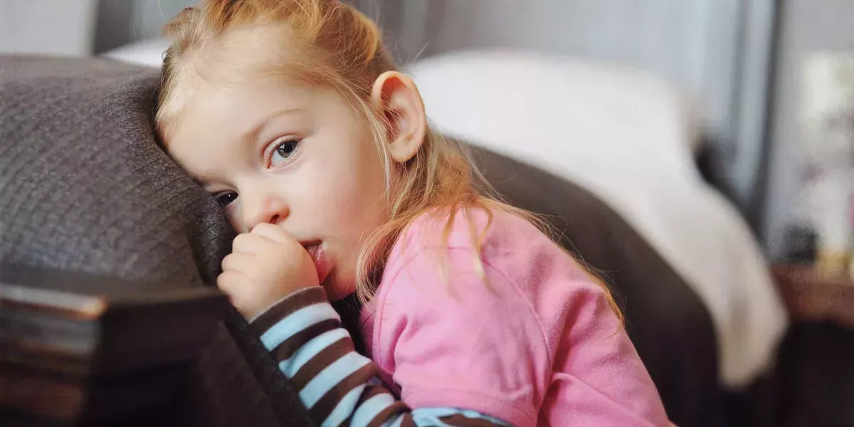 4 consejos para que tu hijo deje de chuparse el dedo, según un pediatra