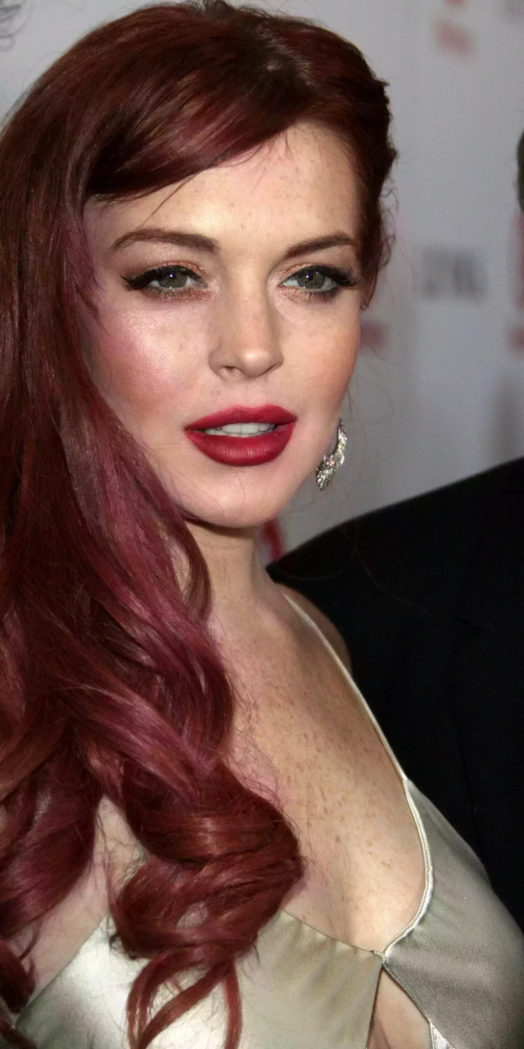 Lindsay Lohan’s Elegant Hairstyle