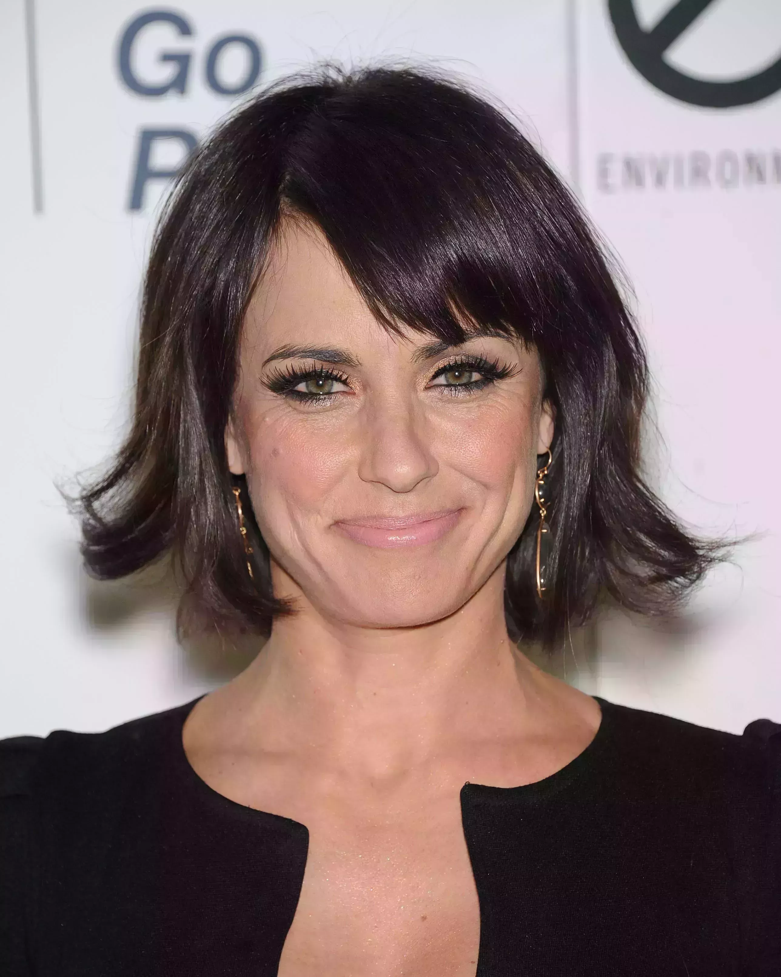 Constance Zimmer’s Flippy Bob with Side Bangs