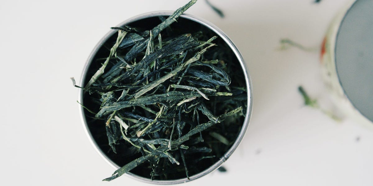 Los mejores ingredientes antienvejecimiento para el cuidado de la piel, según los dermatólogos