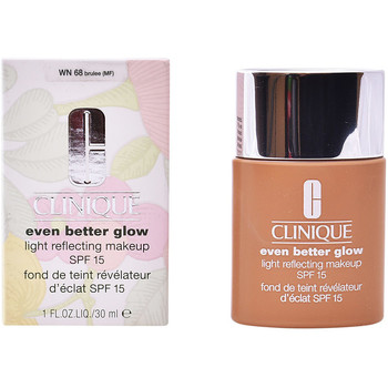 Clinique Base de maquillaje Even Better Glow Light Reflecting Makeup Spf15 brulée