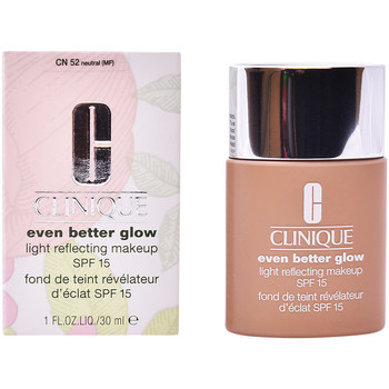 Clinique Base de maquillaje Even Better Glow Light Reflecting Makeup Spf15 neutral