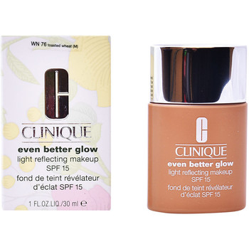 Clinique Base de maquillaje Even Better Glow Light Reflecting Makeup Spf15 toasted