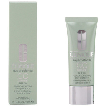 Clinique Hidratantes & nutritivos Superdefense Cc Cream medium