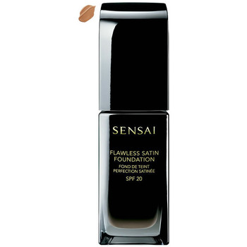 Kanebo Base de maquillaje SENSAI FLAWLESS SATIN FOUNDATION SPF20 204,5-WARM BEIG 30ML