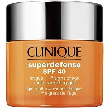 Clinique Protección solar SUPERDEFENSE GEL SPF40 30ML