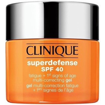 Clinique Protección solar SUPERDEFENSE SPF40 GEL 50ML