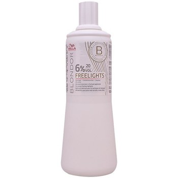 Wella Tratamiento capilar BLONDOR FREELIGHTS DEVELOPER 6 1000ML