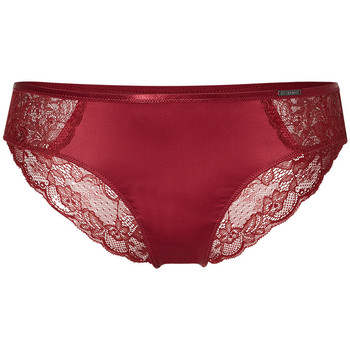 Sapph Tangas El polvo de estrellas brasileño Red