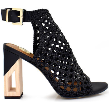 Exé Shoes Sandalias SANDALIA TACÓN MADERA CROCHET NEGRO RENATA-855