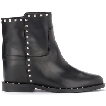 Via Roma 15 Botines Botín de piel negra con tachuelas en los perfiles