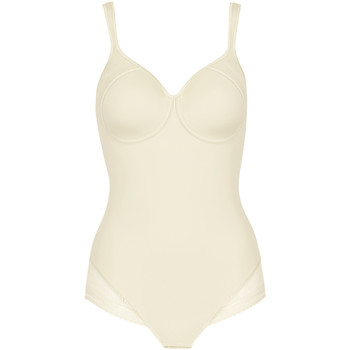 Lisca Body Gina con un traje corporal preformado alambres