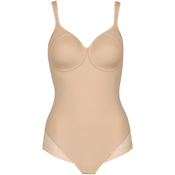 Lisca Body Gina con un traje corporal preformado alambres