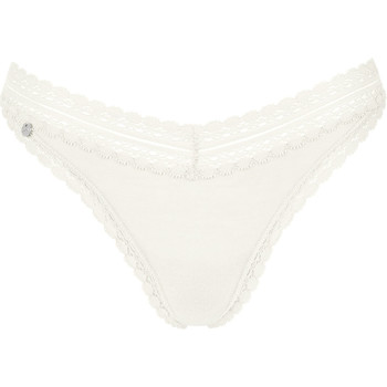 Lisca Tangas Brasileño Disfruta de la mejilla