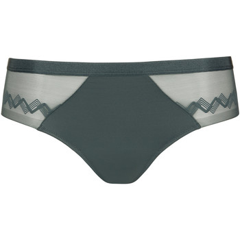 Lisca Tangas La brasileña Giselle