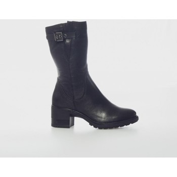 Paula Urban Botas 8-929