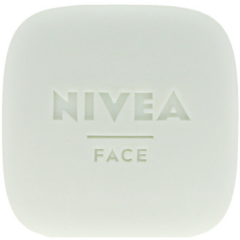 Nivea Mascarillas & exfoliantes Naturally Good Limpiador Facial Exfoliante Imperfecciones 75