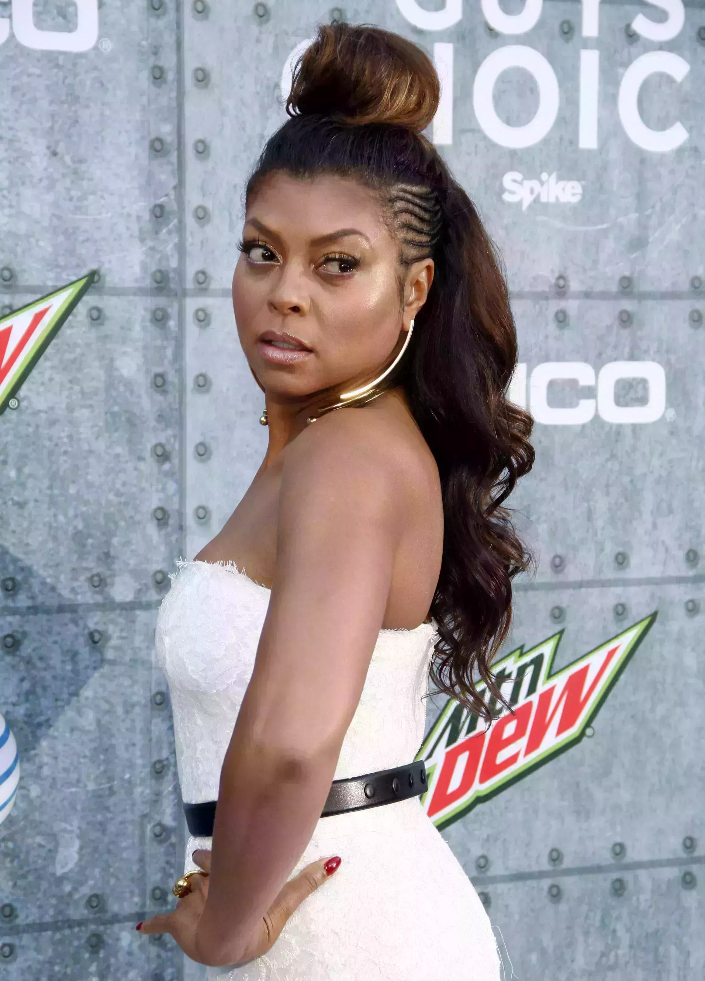 Taraji’s Bunned Top with Braid Fade