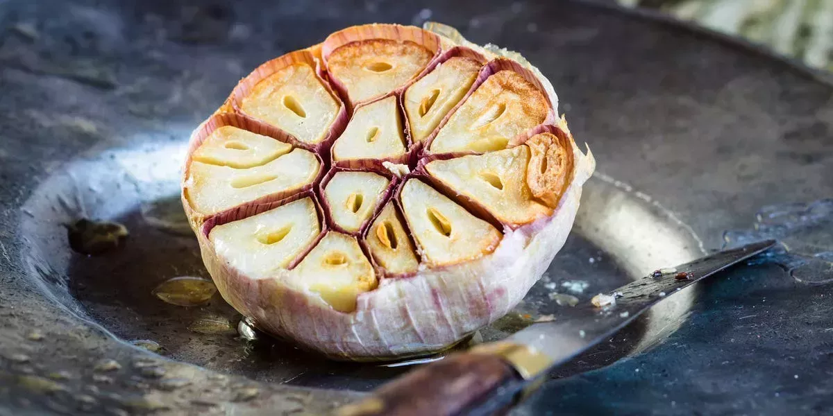 4 grandes beneficios del ajo para la salud, desde reforzar el sistema inmunitario hasta reducir el colesterol