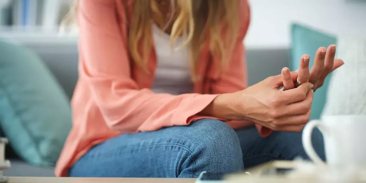 Un terapeuta de bodas dijo que la pandemia puede poner de manifiesto quién está asumiendo más estrés de la boda en una relación