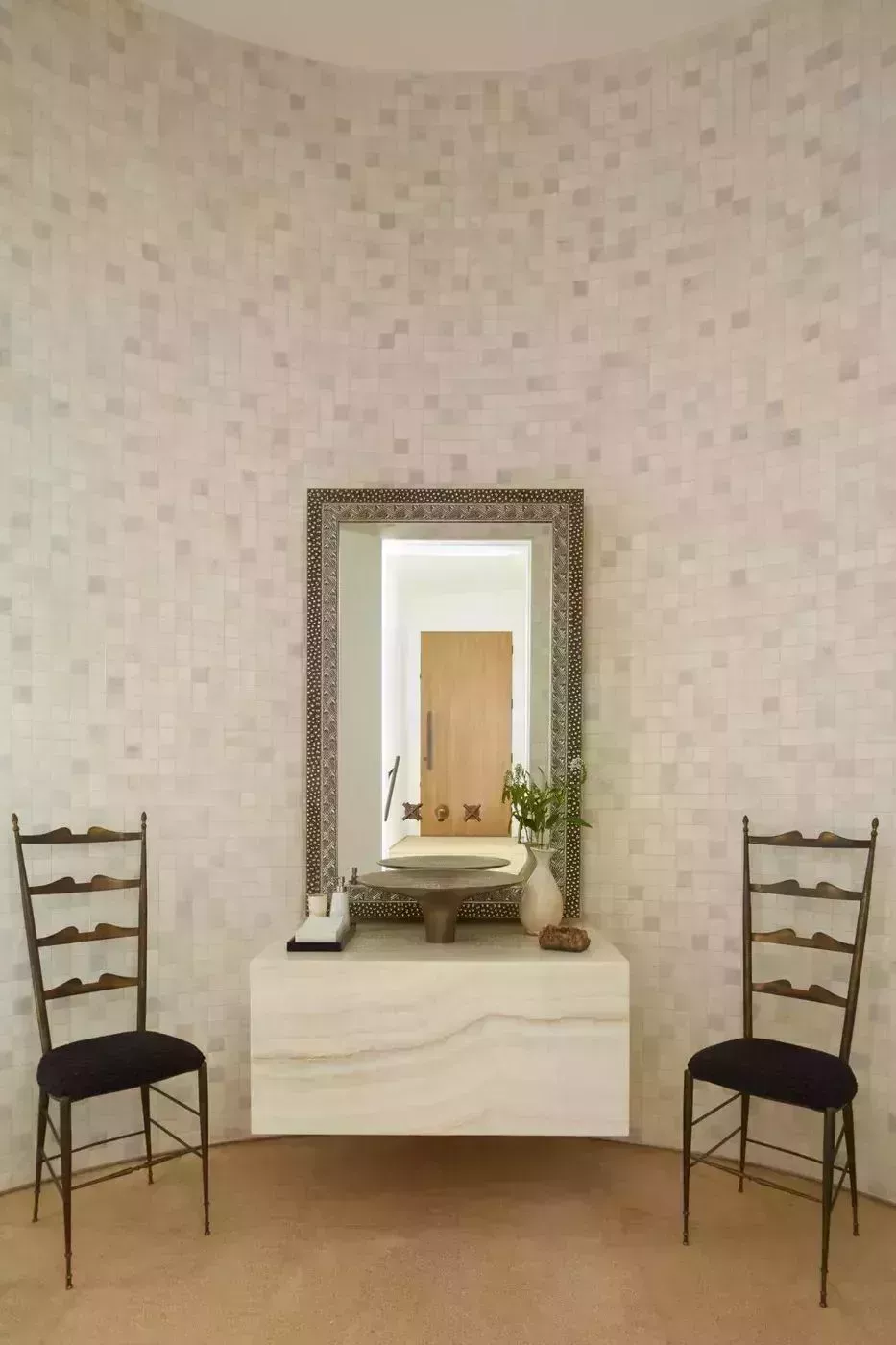 27 hermosos diseños de baños blancos que muestran un estilo fresco y atemporal