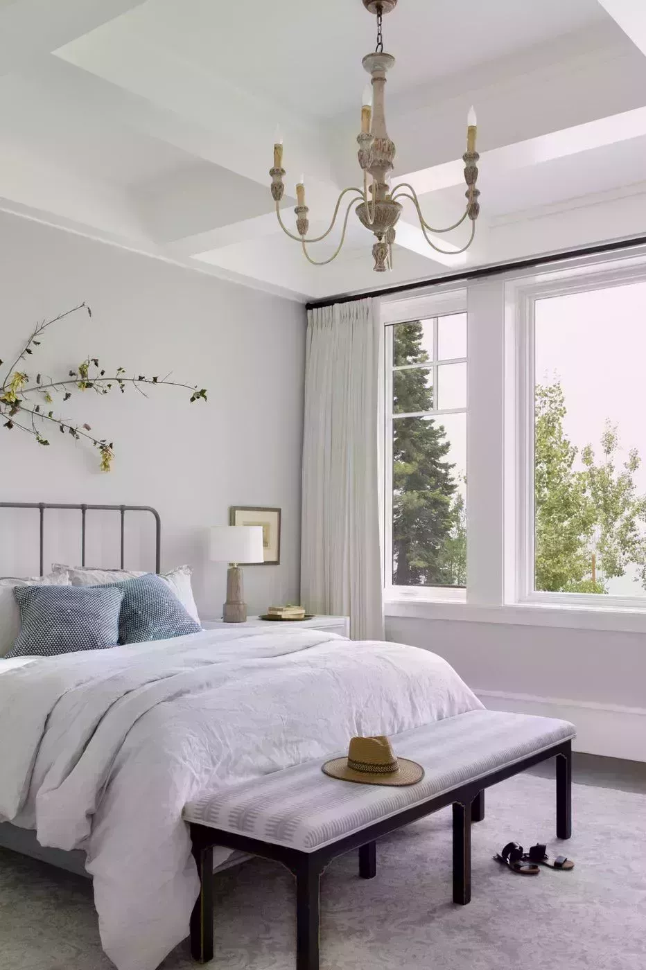 30 dormitorios blancos de ensueño que muestran la inigualable versatilidad del color