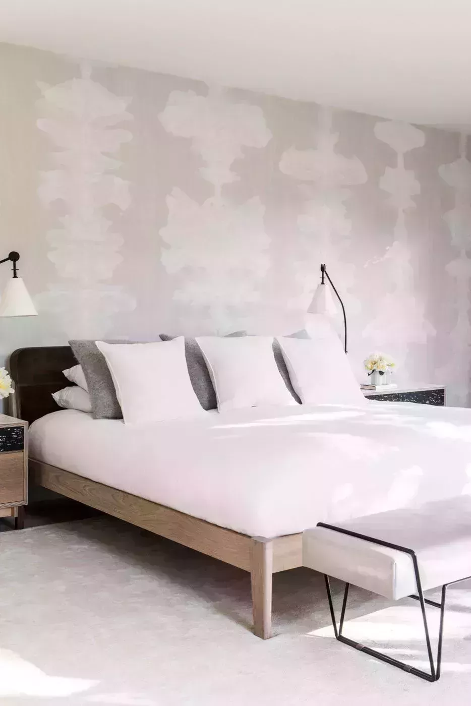 30 dormitorios blancos de ensueño que muestran la inigualable versatilidad del color