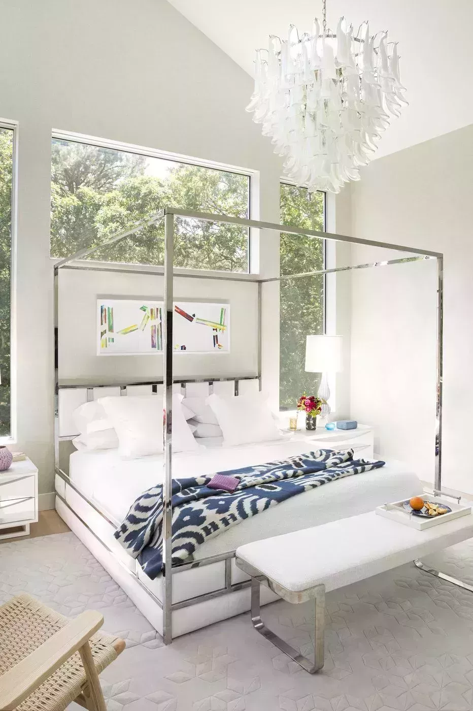 30 dormitorios blancos de ensueño que muestran la inigualable versatilidad del color