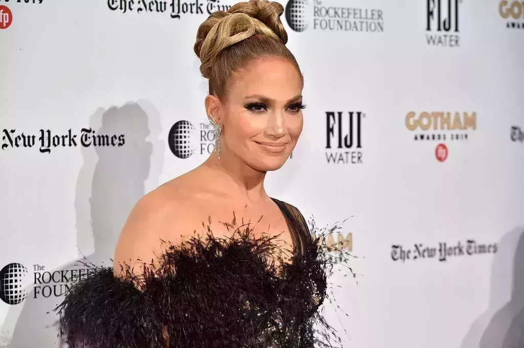 jlo facial serum, ifp's 29th annual gotham independent film awards red carpet