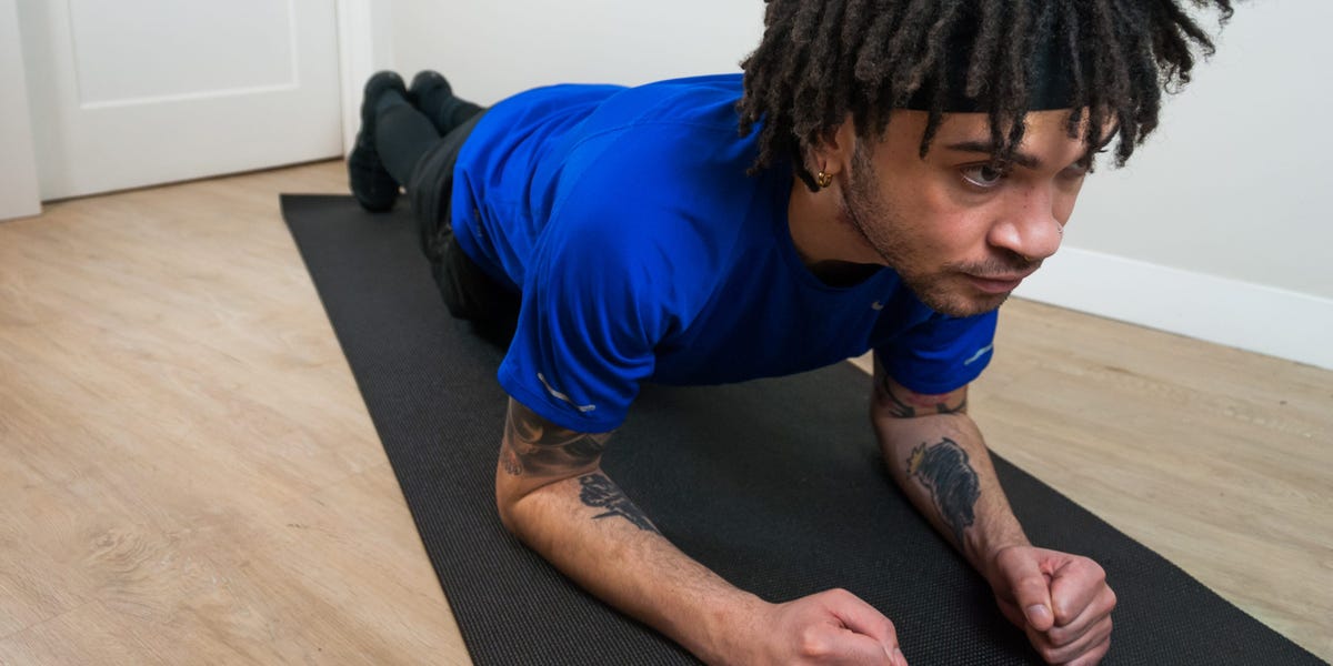 La diferencia entre ejercicios isométricos, isotónicos e isocinéticos