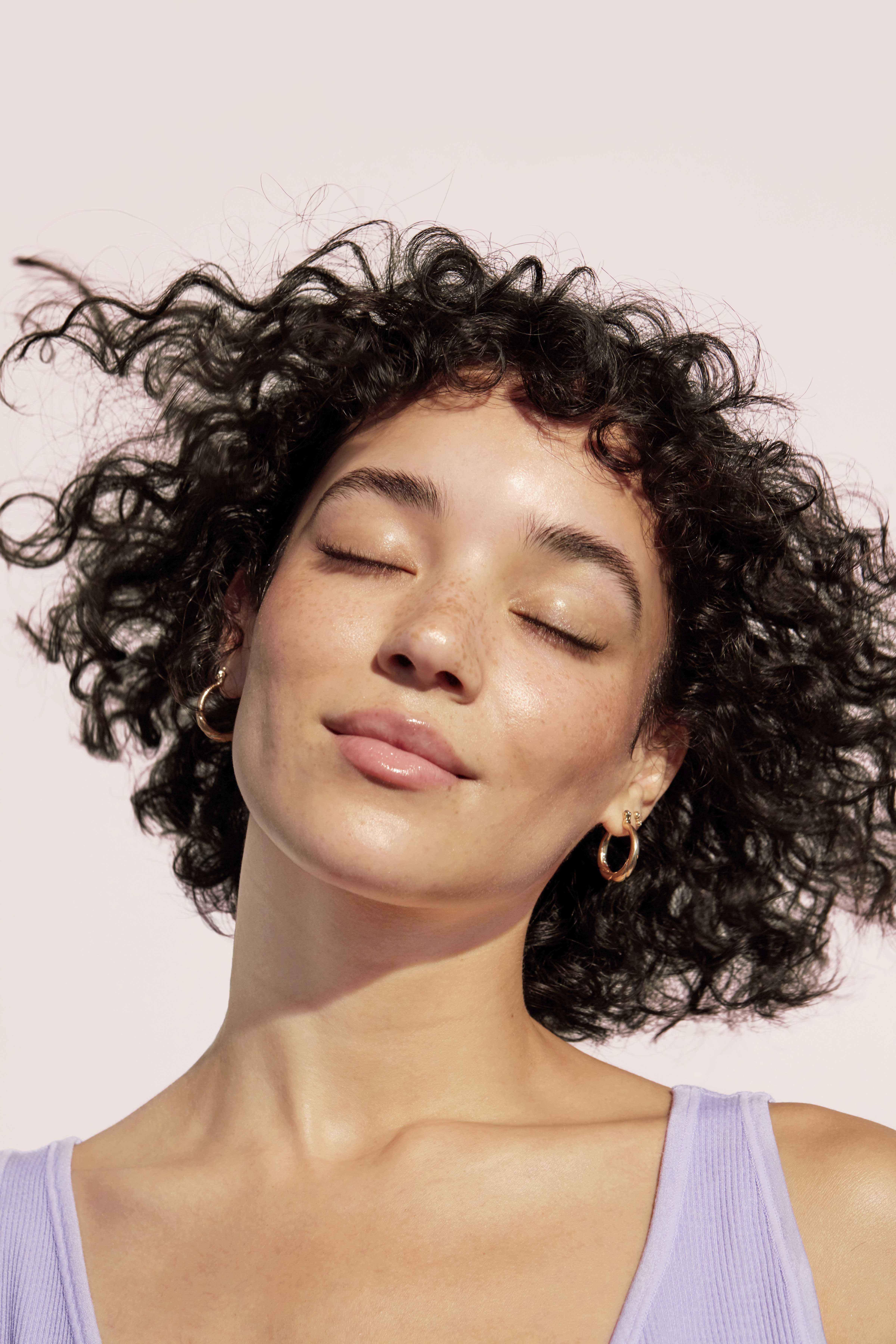 Qué hacer exactamente con esas manchas oscuras en la cara