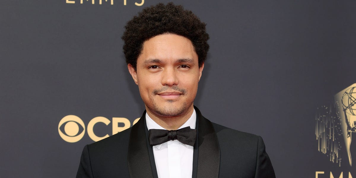 Trevor Noah demanda a un hospital y a un médico de Nueva York por una "negligencia" que le causó lesiones "permanentes" y "graves", según la demanda