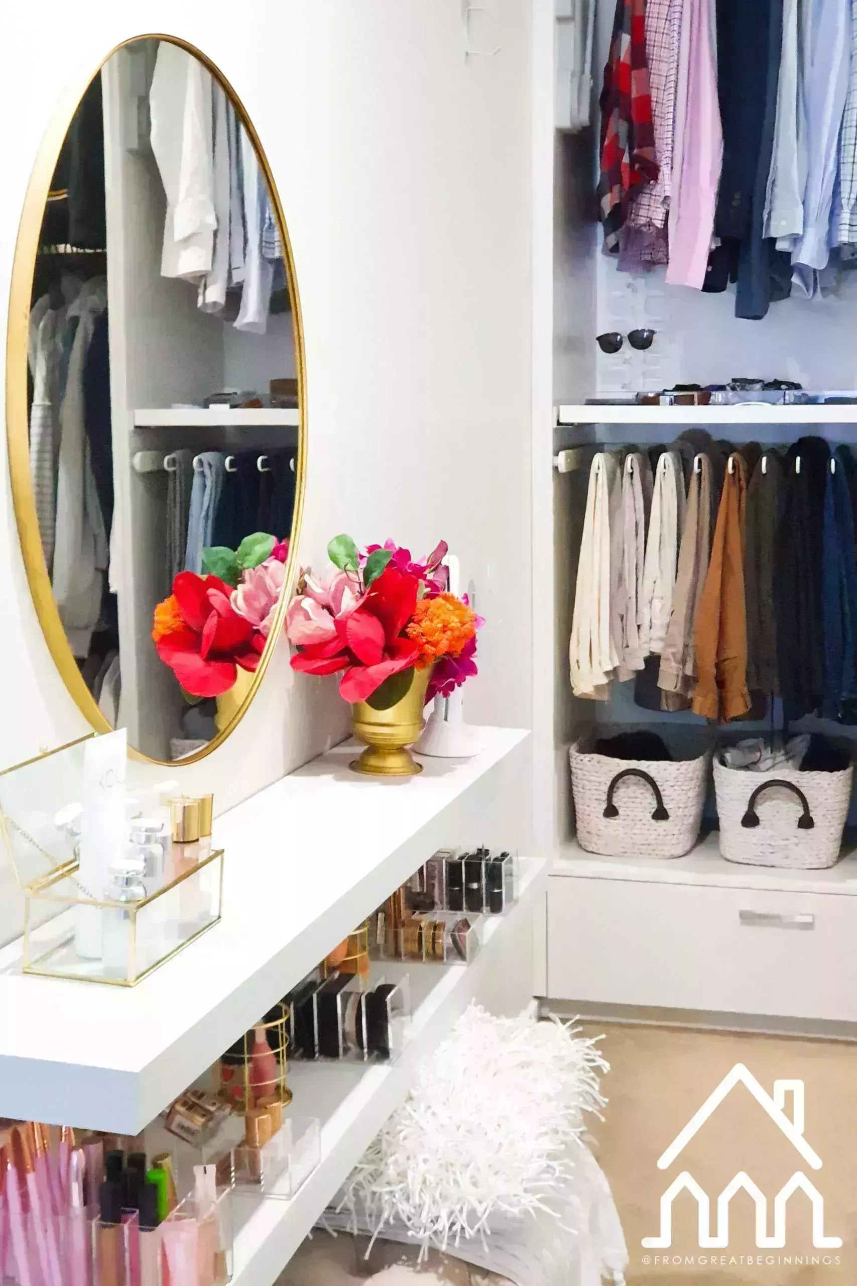 walkin closet ideas with makeup table