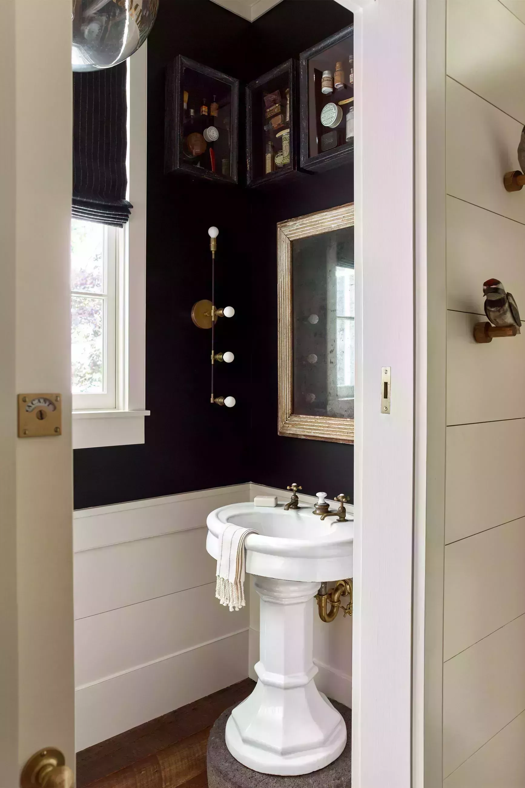 20 ideas creativas para el tocador que aportan todo el encanto