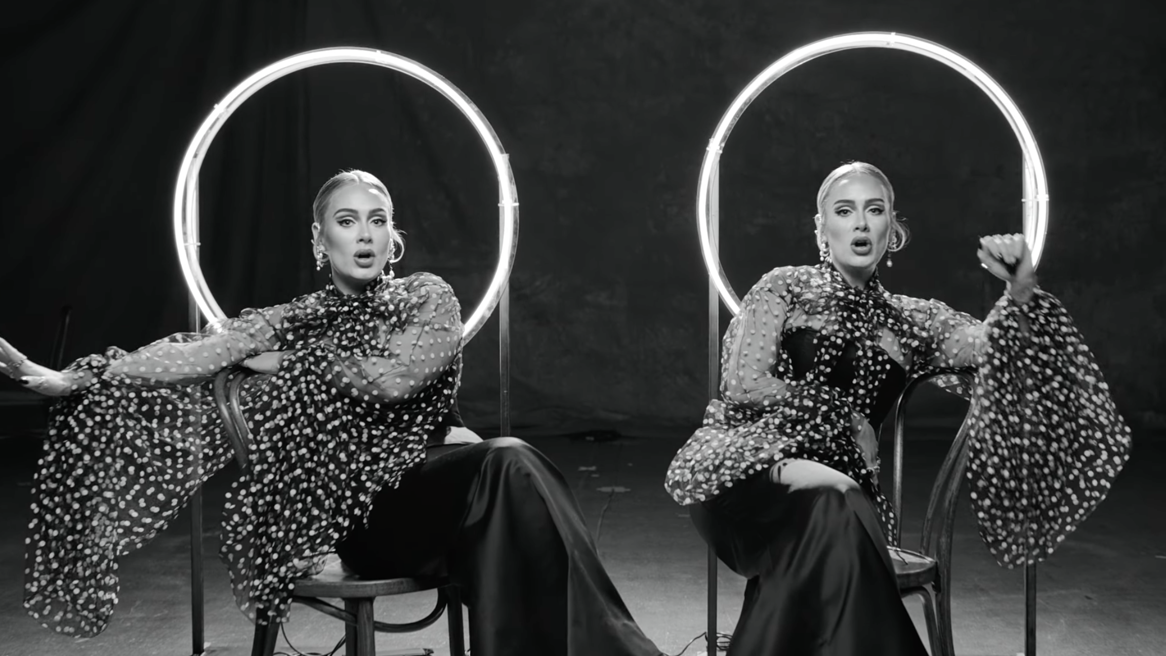 Adele consolida su estatus de icono capilar en el vídeo musical de &quot;Oh My God&quot;