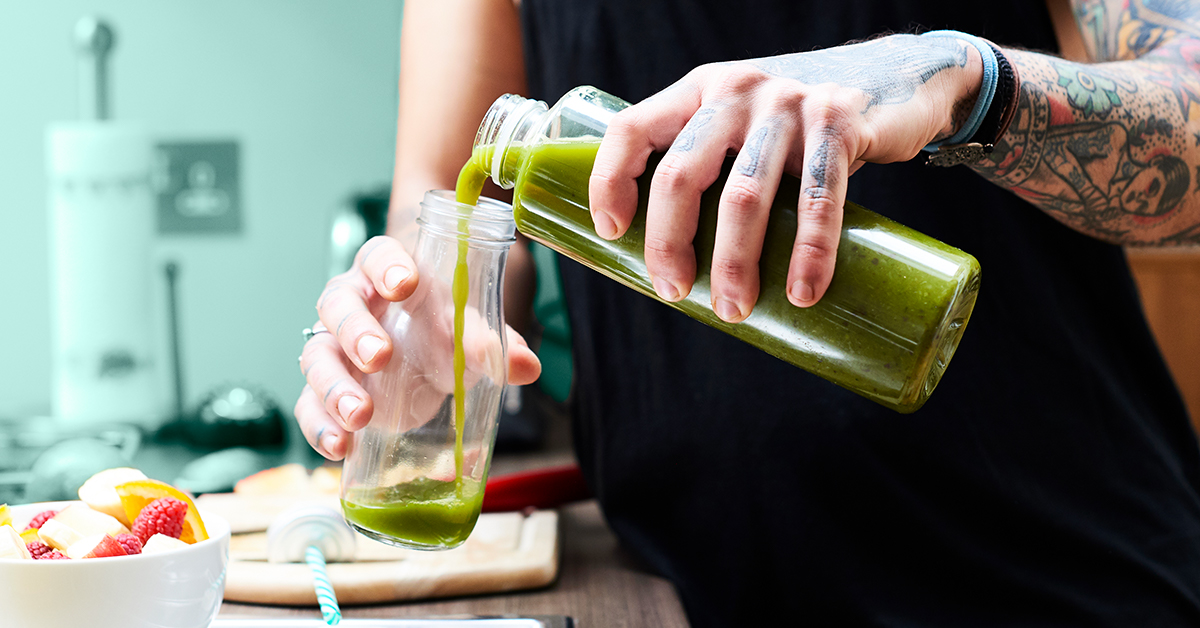 ¿Necesitas refrescar tu salud? Bebe estas 15 bebidas "detox" de Greatist
