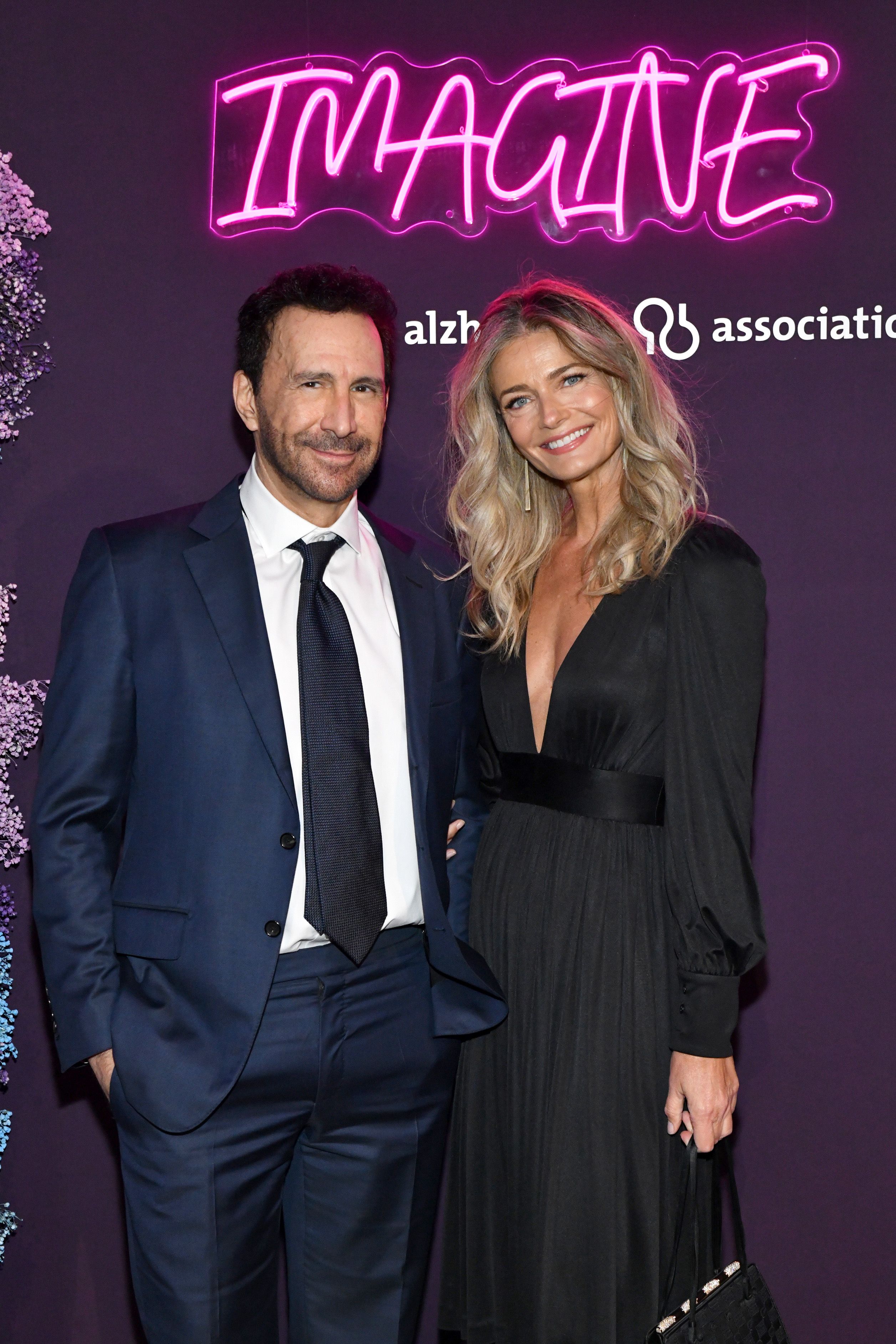 Paulina Porizkova, de 56 años, comparte un selfie sin retocar para explicar su complicada opinión sobre el bótox