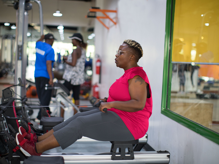 11 entrenamientos con máquina de remo para todos los niveles de fitness