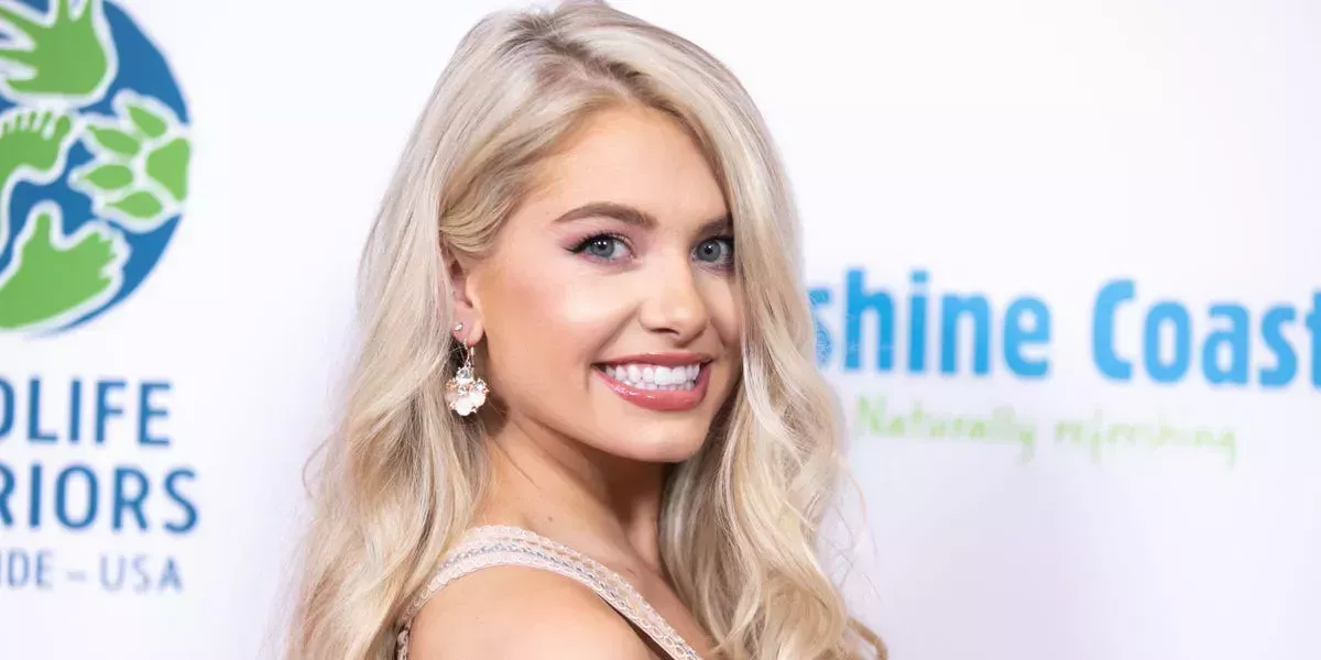 La ex alumna de 'Bachelor' Demi Burnett dice que se enteró de que tiene autismo tras someterse a una evaluación psicológica