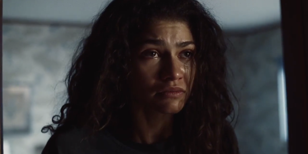 Rue de 'Euforia' deja que el dolor la paralice, según un terapeuta. Aquí te explicamos cómo evitar quedarte atrapada en tu dolor.