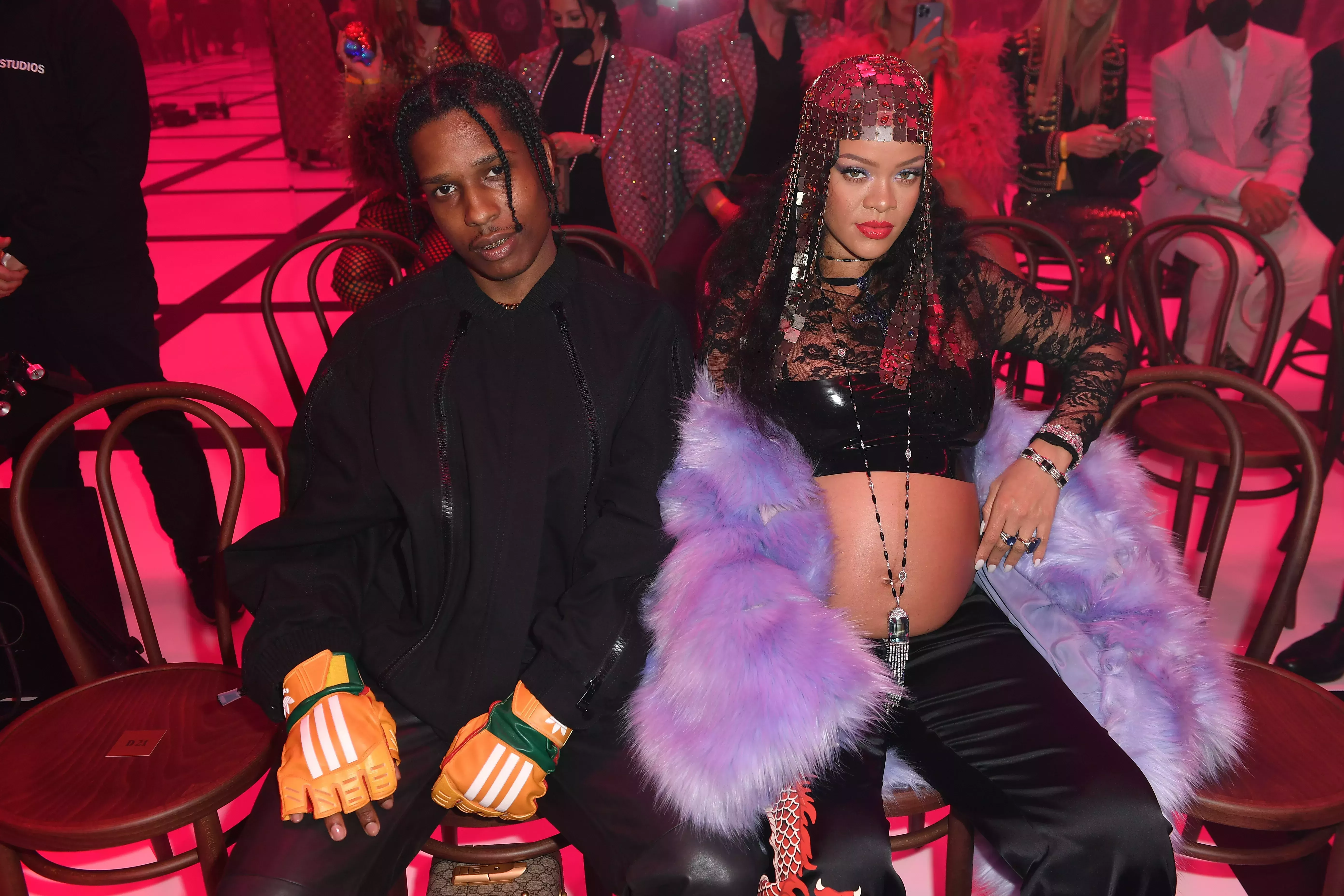 No podemos dejar de pensar en cómo Rihanna y A$AP Rocky dominaron la Semana de la Moda