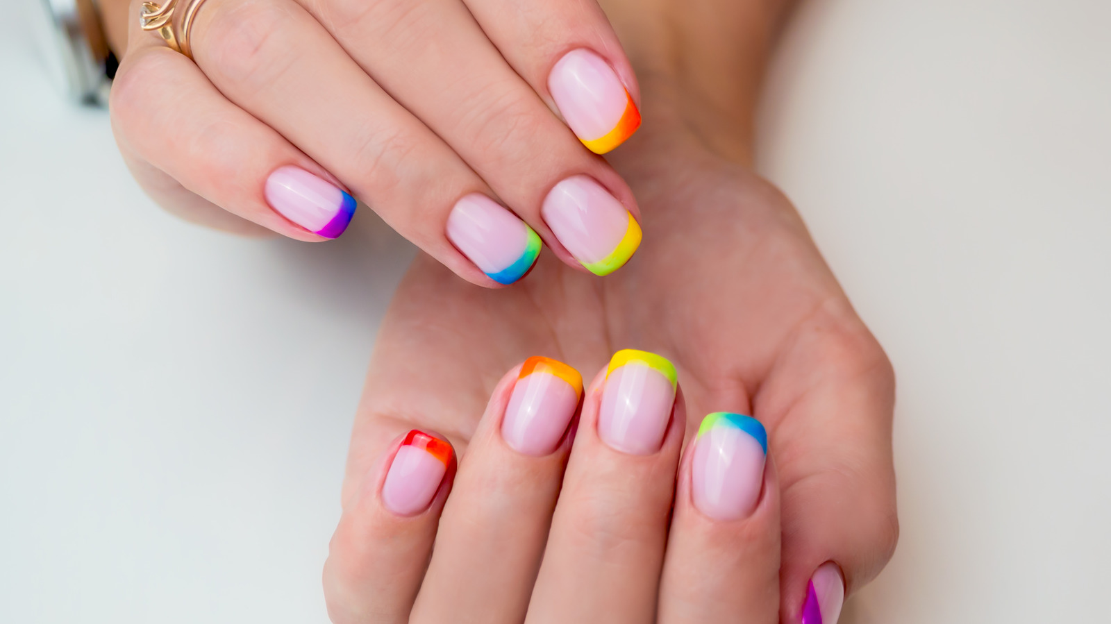 Si eres Capricornio, esta tendencia de nail art es imprescindible para ti