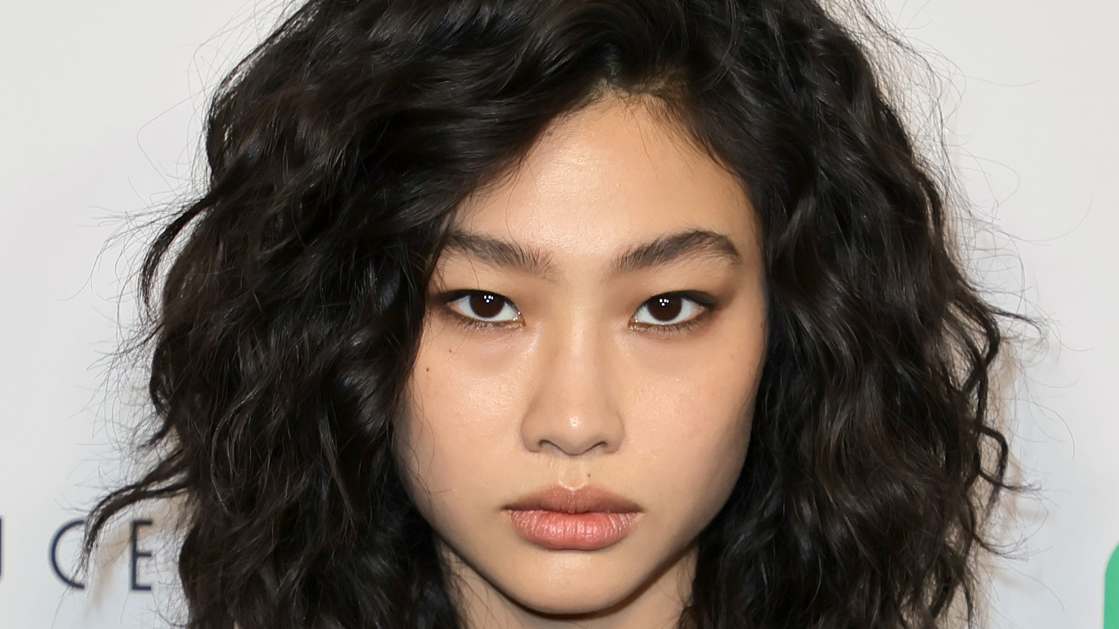 Así luce HoYeon Jung sin maquillaje