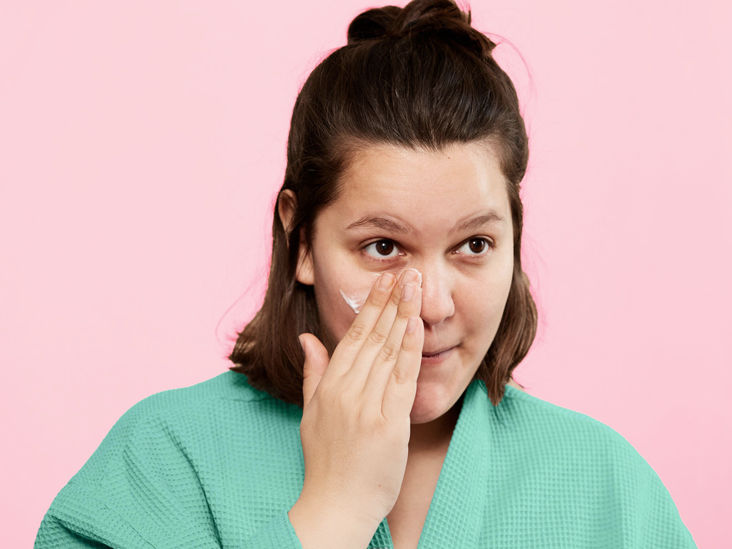 Cómo eliminar las manchas oscuras de la cara: Tratamientos y prevención