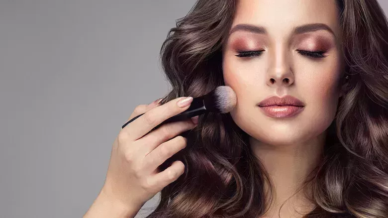 ¿Es seguro usar el perfilador de labios en los ojos? - La lista