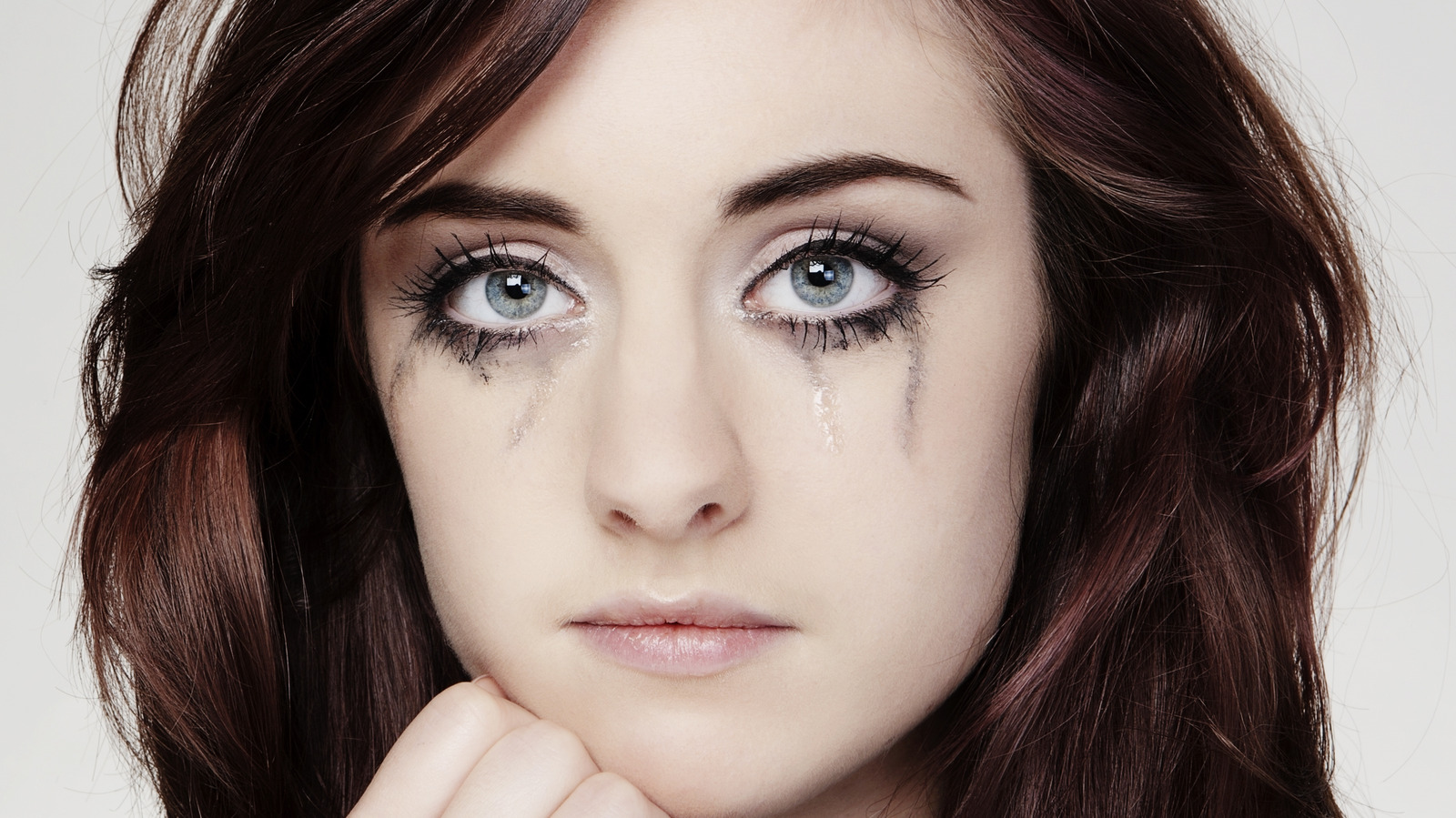 Estos sencillos consejos harán que tu rímel no se corra - La lista