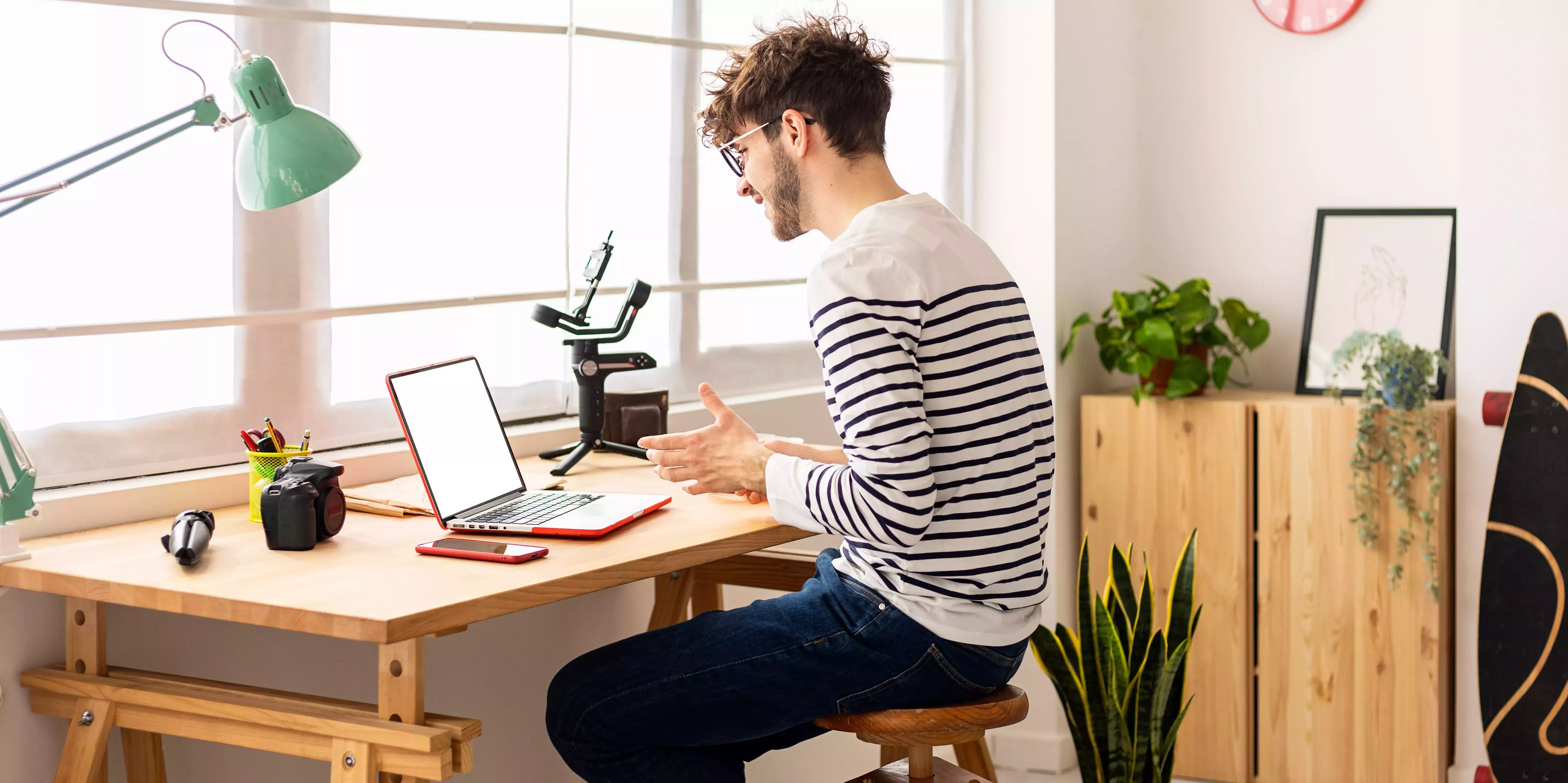 8 formas pr&aacute;cticas de dejar el h&aacute;bito de la procrastinaci&oacute;n para siempre, seg&uacute;n los terapeutas