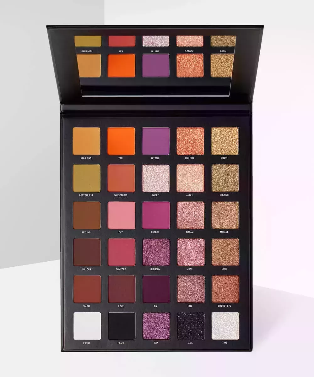 Image may contain: Paint Container, and Palette