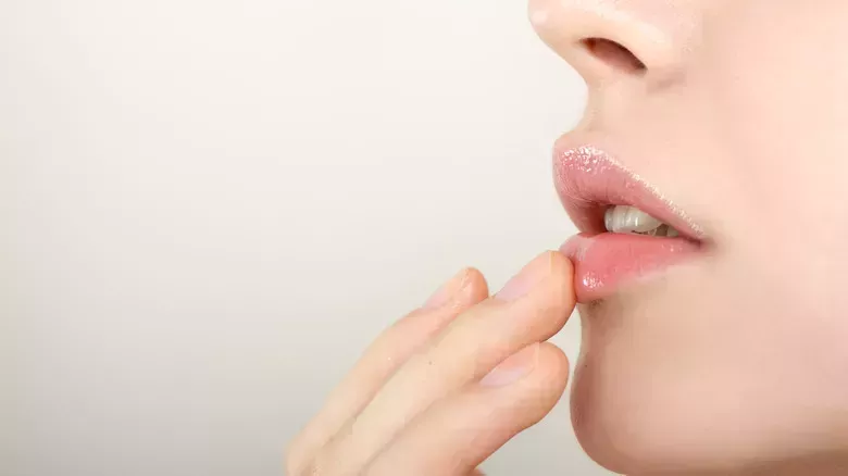 El producto labial exacto utilizado en Bridgerton